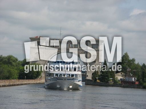 275 Wolgaschleuse.JPG